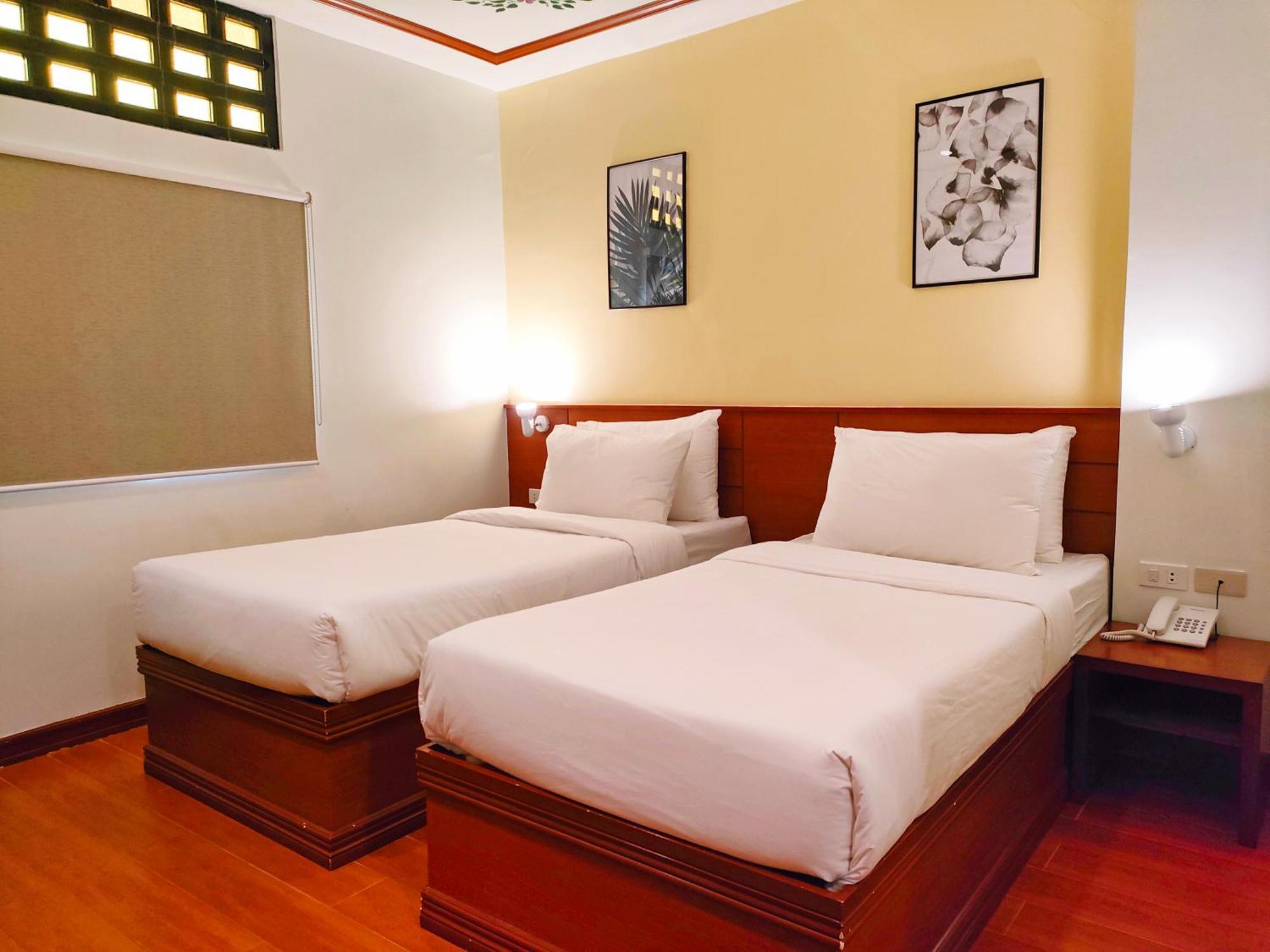 Lavie Hotel Виган Экстерьер фото