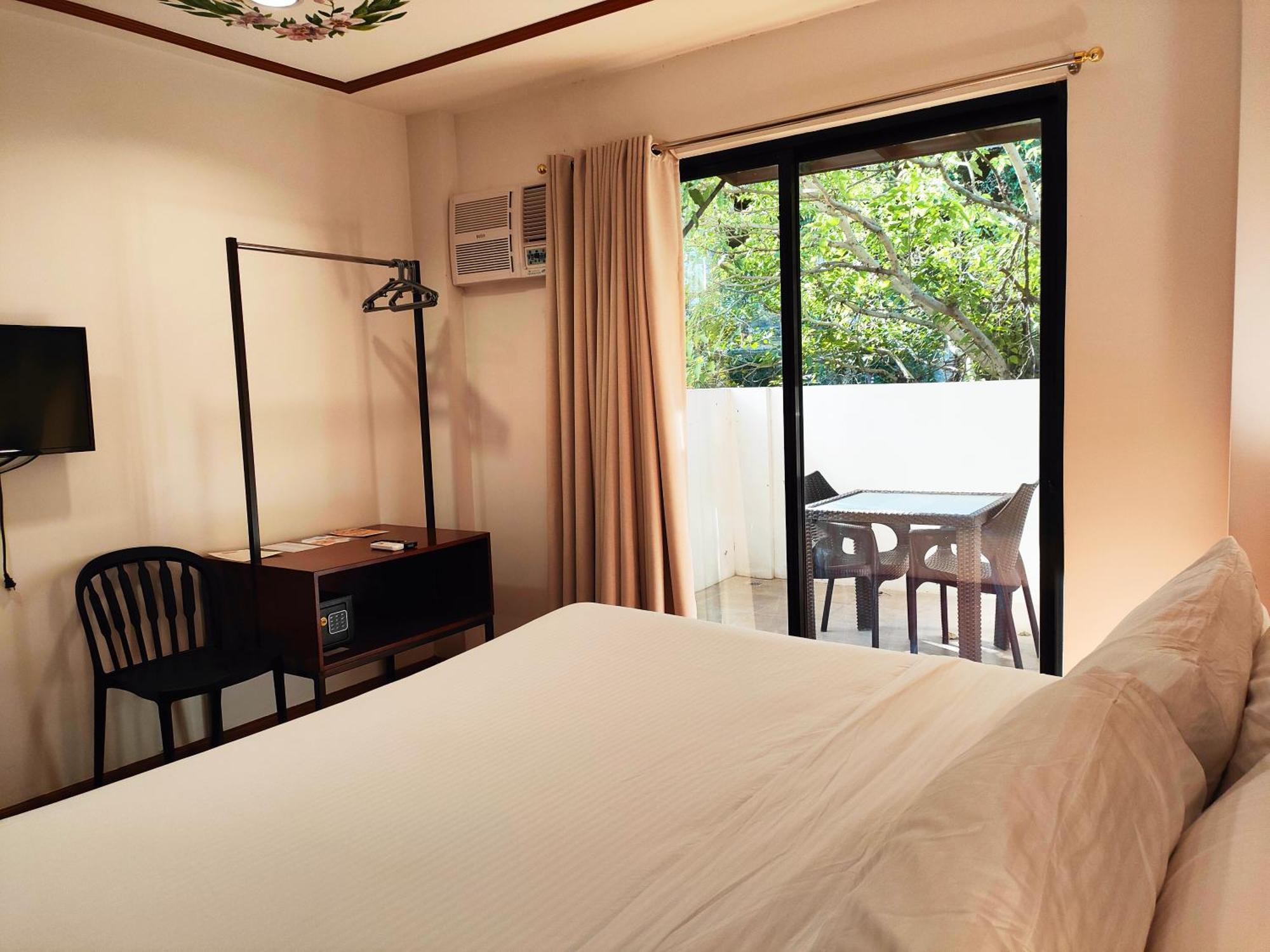 Lavie Hotel Виган Экстерьер фото