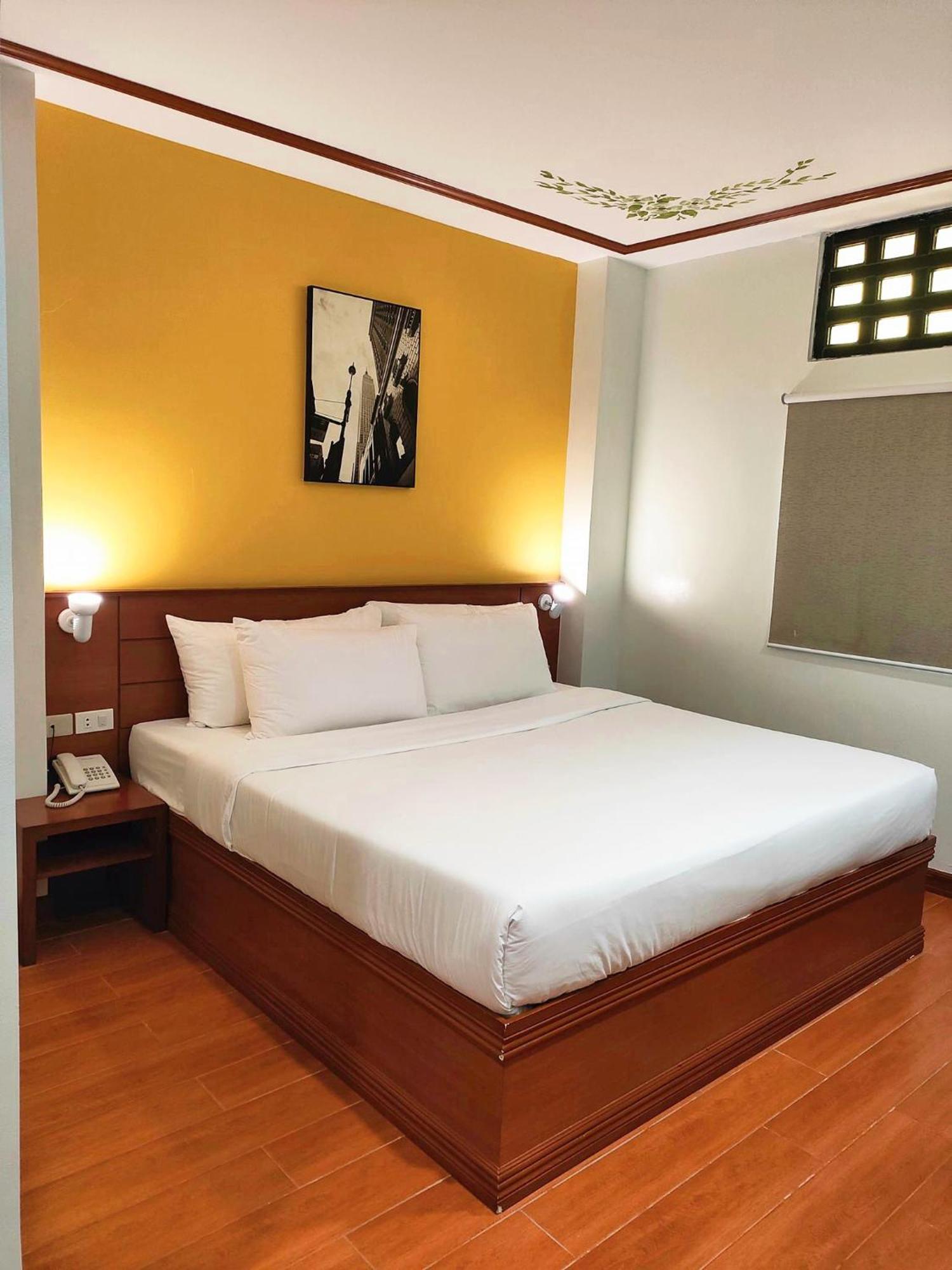 Lavie Hotel Виган Экстерьер фото